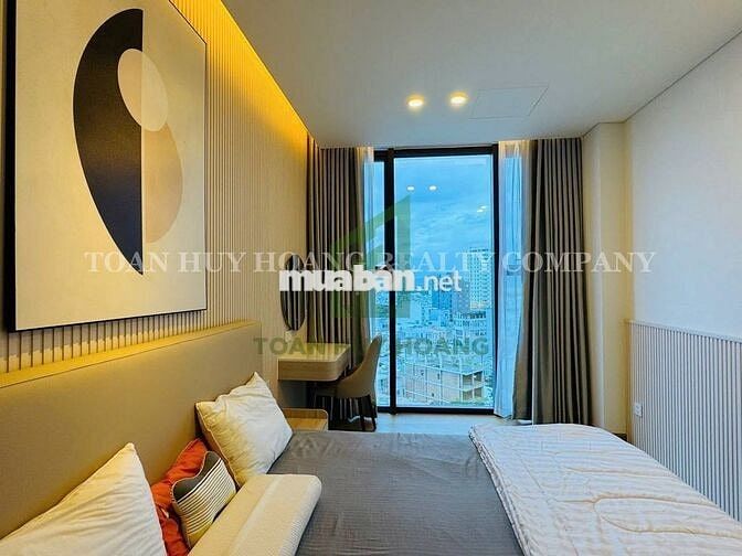 Cho thuê view sông Hàn – tầng 8, 3 view đẹp(thành phố, biển, pháo hoa)