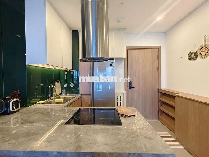 Căn hộ cho thuê tầng 20 – view trực diện thành phố & pháo hoa