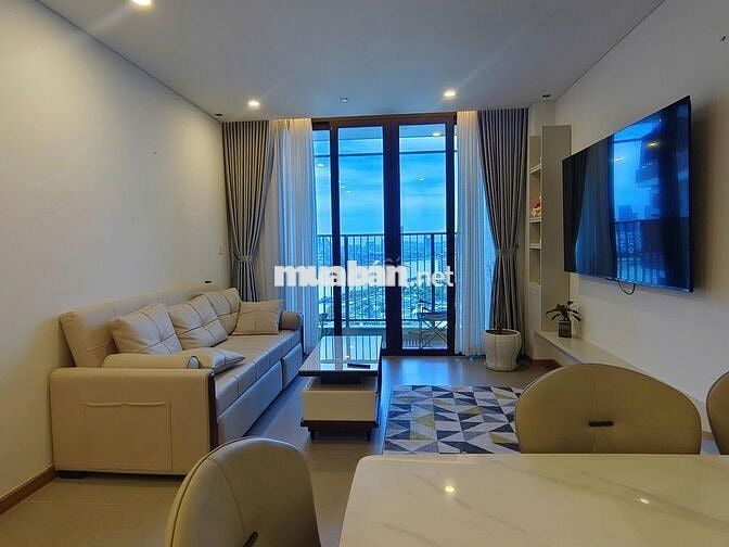 Căn hộ cho thuê tầng 20 – view trực diện thành phố & pháo hoa