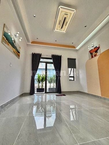 Gấp chủ gửi bán nhà đang cho thuê 12tr/th đường Nguyễn Cửu Phú SHR