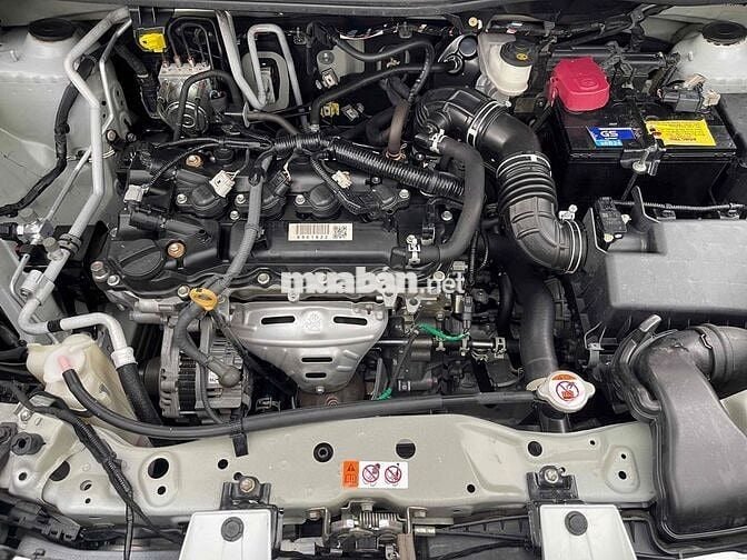 Toyota Veloz Cross Top Trắng nhập khẩu