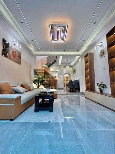 Gấp chủ gửi bán nhà đang cho thuê 12tr/th đường Nguyễn Cửu Phú SHR