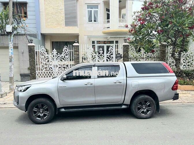 BÁN TOYOTA HILUX AT TỰ ĐÔNG MỘT CẨU 2021