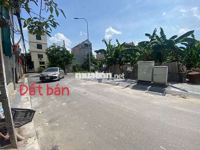Đất phân lô Trục chính Ngọc Thụy vỉa hè đá bóng 80m2 MT5m Giá đẹp