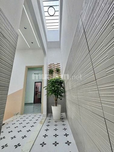 Gấp chủ gửi bán nhà đang cho thuê 12tr/th đường Nguyễn Cửu Phú SHR