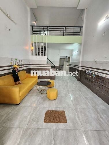 Hàng Hiếm, 4 x 14 hẻm xe hơi, sổ riêng, giá 3 tỷ 790tr thương lượng