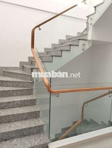 Cho thuê nhà trọ trung tâm quận 4