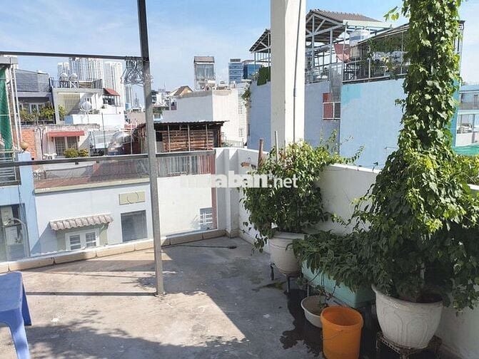 Cho thuê nhà trọ trung tâm quận 4