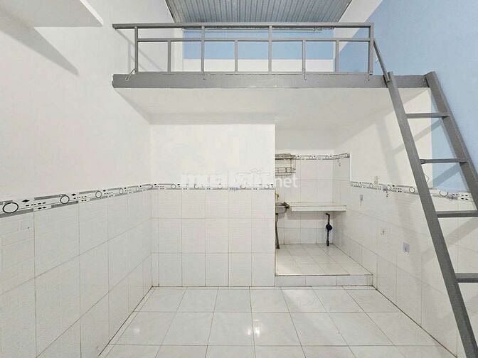 💥PHÒNG MỚI THOÁNG NGAY TRUNG TÂM HÀNH CHíNH ,CHỢ DĨ AN 2 💥💥