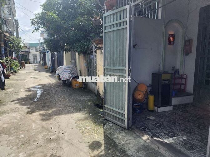 Hàng Hiếm, 4 x 14 hẻm xe hơi, sổ riêng, giá 3 tỷ 790tr thương lượng