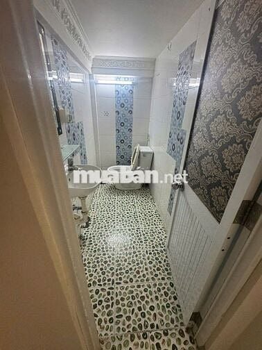 HẺM XE TẢI, LÊ QUANG ĐỊNH - 4x12 - 2 Lầu - Vpty - ở gia đình