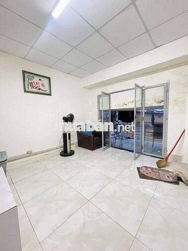 NHÀ 2 TẦNG GẦN TÔ KÝ - 65M2 CÔNG NHẬN ĐỦ  - NGANG 4M5 - NỞ HẬU NHẸ