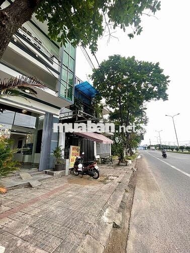 Bán nhà mặt tiền Trường Chinh Đà Nẵng mà giá 3ty890tl nhẹ nhàng.