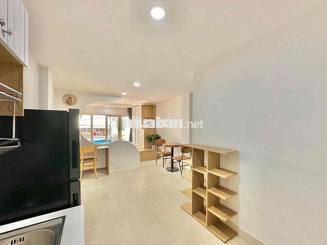 💥Cho Thuê 1PN Ban Công Rộng 45m2 Tại Trung Tâm Phú Nhuận Gần Q1,Q3 🌏