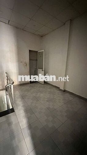 Nhà nguyên căn giá rẻ cho nhóm bạn sinh viên có thể ở 4-6 ng tiết kiệm