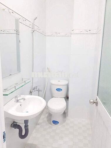 Nhà phố trệt 2 lầu. Có 4Pn 3wc. Dân cư hiện hữu. Mặt tiền 6m hẻm thông
