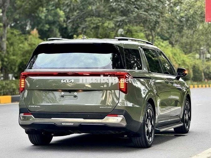 Kia Carnival 2025 Signature 2.2D
