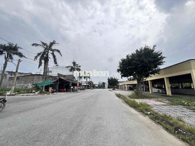 Đất Ngộp kdc cát Tường Phú Thạnh 4x20m giá 990tr