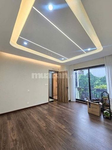 Bán nhà Sài Đồng - Long Biên, gần hồ điều hòa, 6 tầng mới tinh, ở ngay
