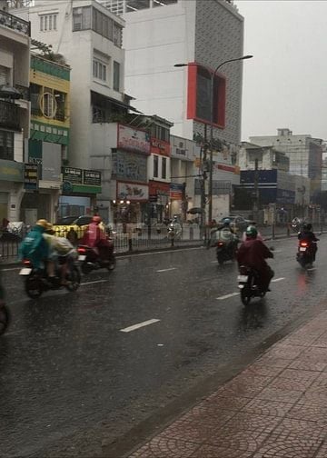 BÁN NHÀ TRẦN QUÝ QUẬN 11 GẦN BỆNH VIỆN CHỢ RẪY 