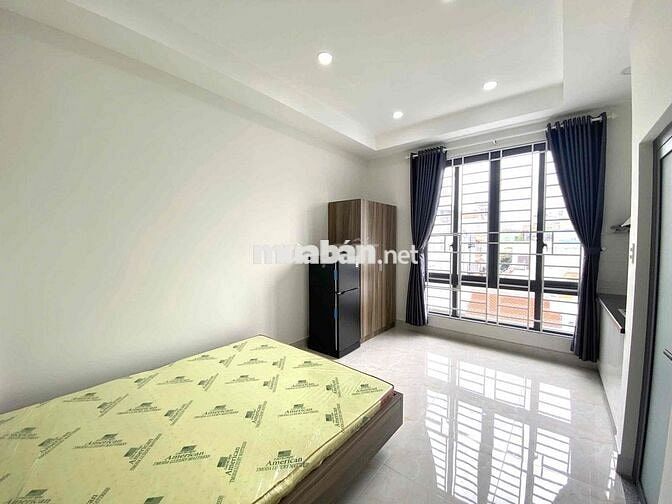 Cho thuê phòng THANG MÁY ngay Nguyễn Trãi Q1 gần TAKASHIMAYA 27m2