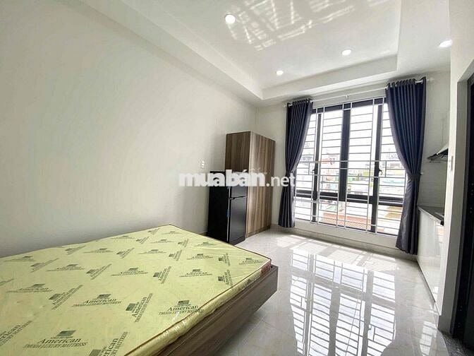 Cho thuê phòng THANG MÁY ngay Nguyễn Trãi Q1 gần TAKASHIMAYA 27m2