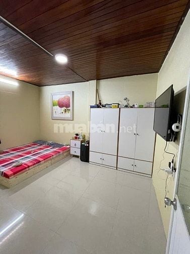 Bán nhà kiệt Lê Duẩn, gần Hoàng Hoa Thám, 