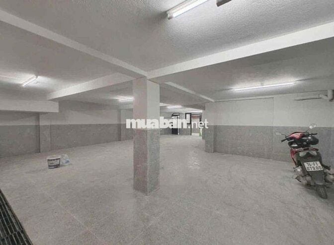 CHO THUÊ TOÀ NHÀ MỚI XÂY THÀNH THÁI QUẬN 10 NGANG 17M