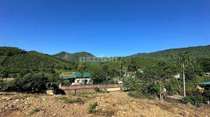 Chỉ hơn 4 triệu/m2 bán 1237m/200m thổ cư tại Yên Trung, Thạch Thất