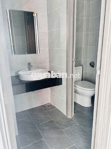 TÒA NHÀ ĐƯỜNG BẠCH ĐẰNG DIỆN TÍCH: 8X19M HẦM 4 TẦNG CHO THUÊ