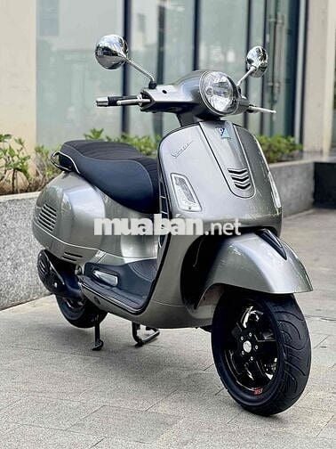 Thanh lý Vespa GTS 300cc 12/2018 Bao Zin Chất