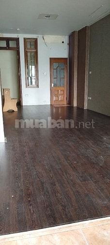 Chính chủ cho thuê mặt bằng 30m² tầng 1 mặt đường Hoàng Hoa Thám