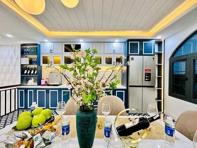 Kẹt tiền bán gấp nhà Huỳnh Văn Bánh Phú Nhuận, DT: 40m2 giá chỉ 2tỷ750