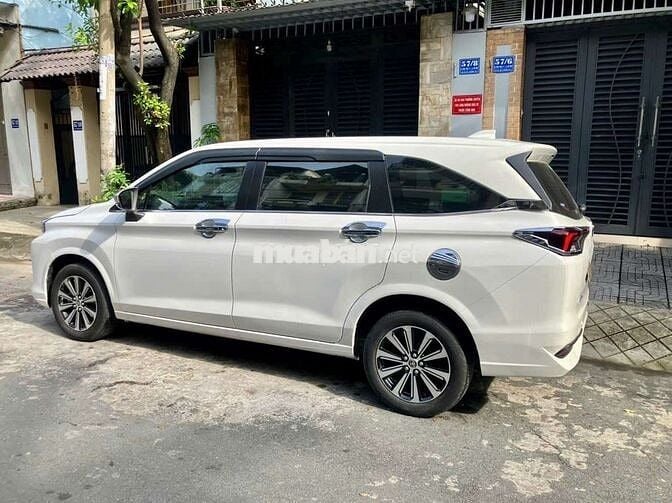 Bán xe Toyota AVANZA số tự động SX 2022 90%new