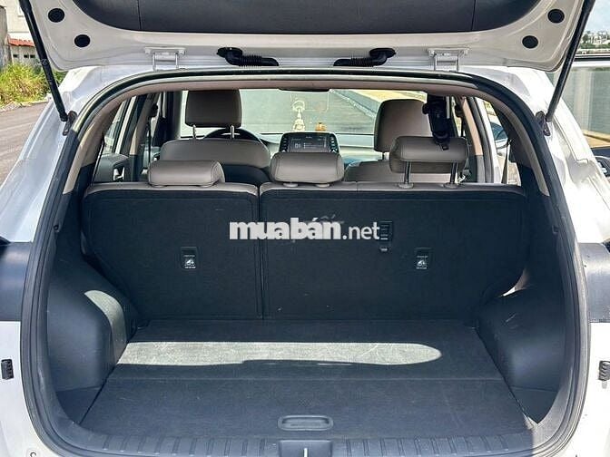 Hyundai Tucson 2020 máy xăng số tự động