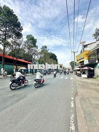 Nhà mặt tiền 2 tầng vip Hoà Bình (3,6m x 2o m) q11 tiện kd -cho thuê