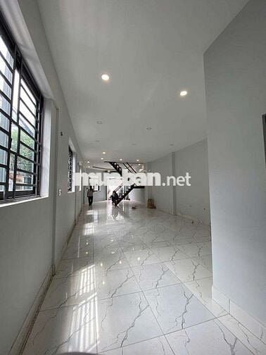 CẦN BÁN GẤP NHÀ 3 TẦNG LÊ VĂN QUỚI