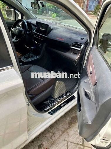 Bán xe Toyota AVANZA số tự động SX 2022 90%new