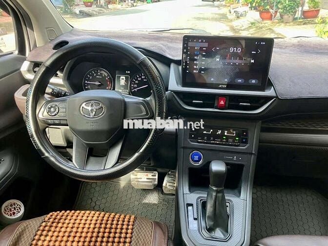 Bán xe Toyota AVANZA số tự động SX 2022 90%new