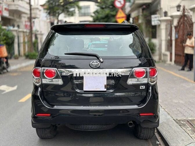 Toyota Fortuner 2015 2.7V Đen 100.000