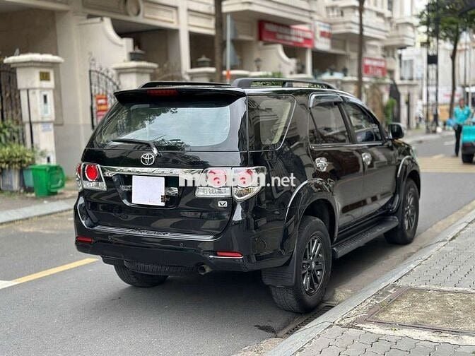 Toyota Fortuner 2015 2.7V Đen 100.000