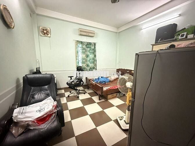 Bán nhà mặt tiền đường Phạm Văn Chiêu tiện kinh doanh mua bán .