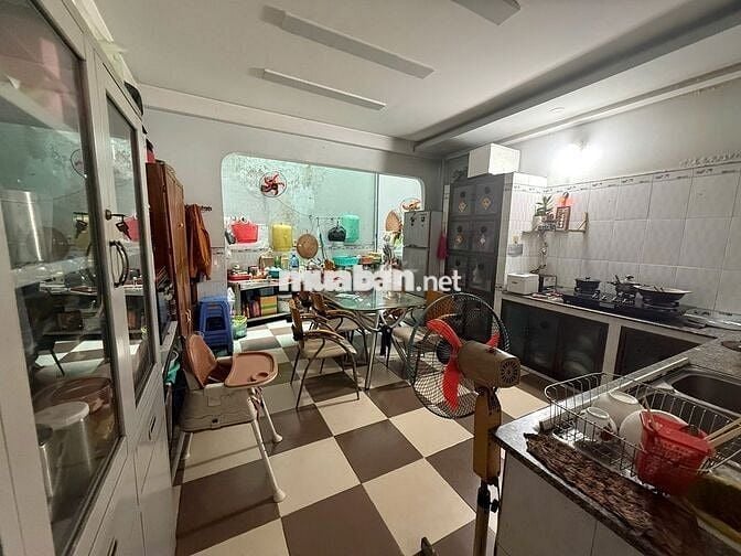 Bán nhà mặt tiền đường Phạm Văn Chiêu tiện kinh doanh mua bán .