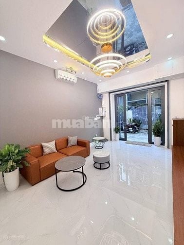 GẤP! Bán gấp nhà Đ Nguyễn Biểu, Phường 1, Quận 5. 40m2, Gần ĐH SG 
