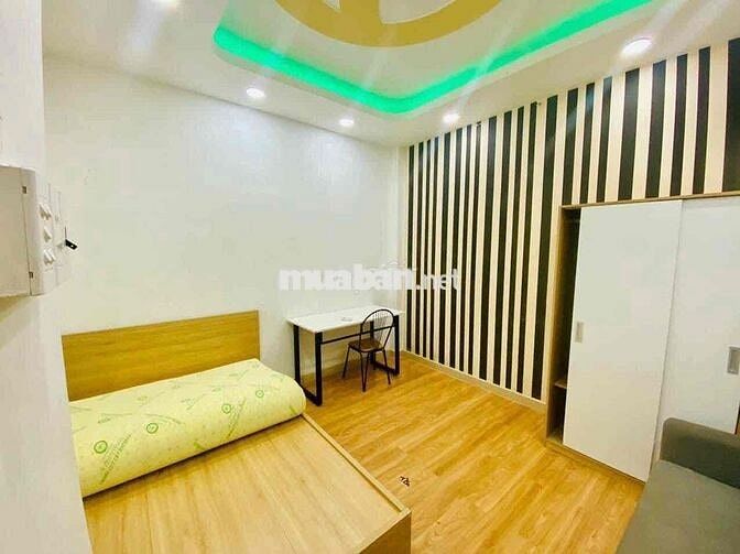 Căn hộ dịch vụ Q10 50m2 có 2 phòng ngủ, đầy đủ đồ ngay Cao Thắng