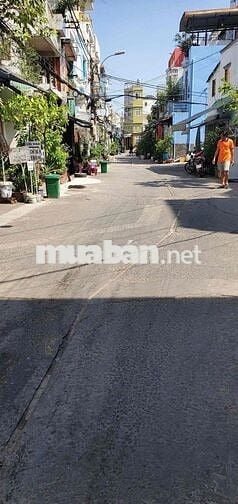 Nhà mặt tiền 4 tầng Hồng Bàng( 6,2m x 14m) q11 vị trí sầm uất