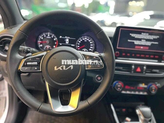 Kia K3 2024 2.0 Premium Trắng 4200 km