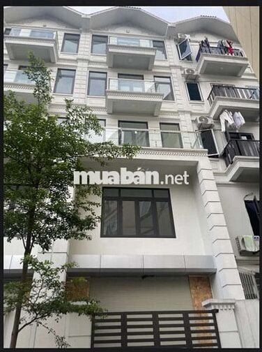 Tôi cần bán nhà Tiểu Khu Ngọc Khánh 5tầng thang máy full nội thất