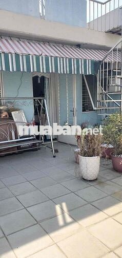 Nhà mặt tiền 4 tầng Hồng Bàng( 6,2m x 14m) q11 vị trí sầm uất