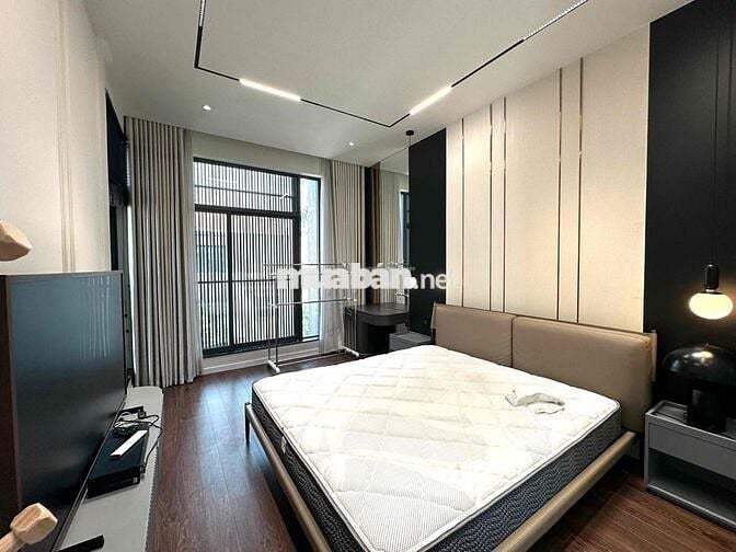 CHO THUÊ BIỆT THỰ SONG LẬP CAO CẤP PHÚ MỸ HƯNG - 5PN - GIÁ 130 TRIỆU